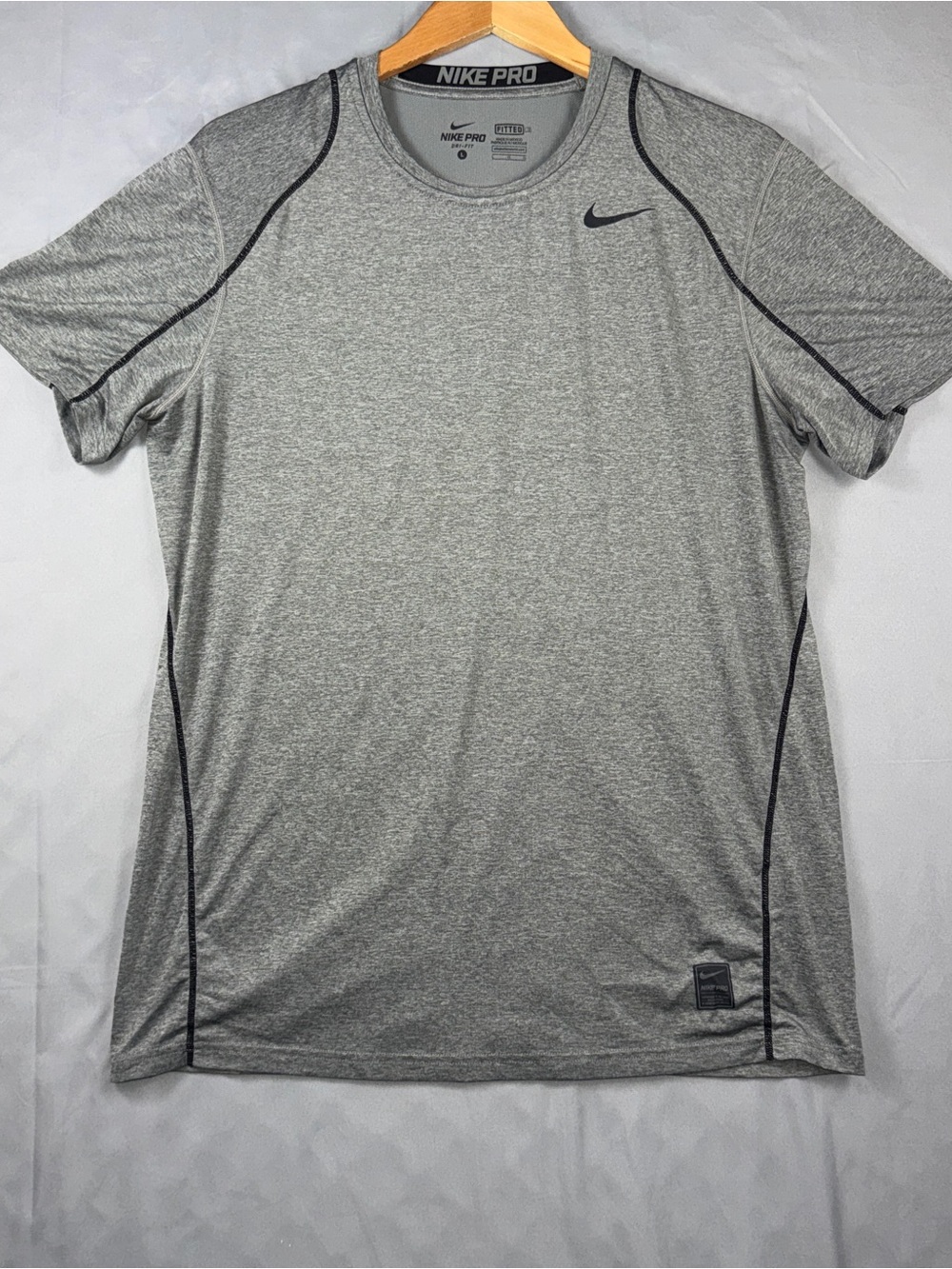 Nike Pro Shirt Mens Large Gray Short Sleeve Dri-FIT Fitted Training Gym Athletic